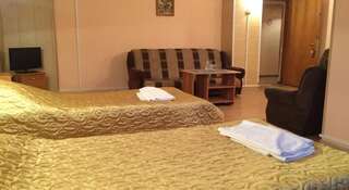 Гостиница Лианозовский Москва Улучшенный двухместный номер с 2 отдельными кроватями-4
