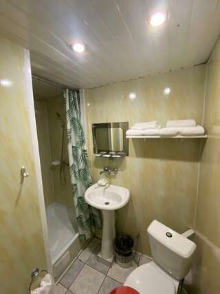 Гостиница Лианозовский Москва Бюджетный двухместный номер с 1 кроватью-5